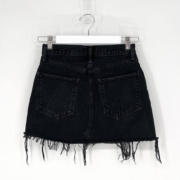 AGOLDE Quinn Frayed Denim Mini Skirt Women’s Size 24 Black Raw Hem - Picture 5 of 5